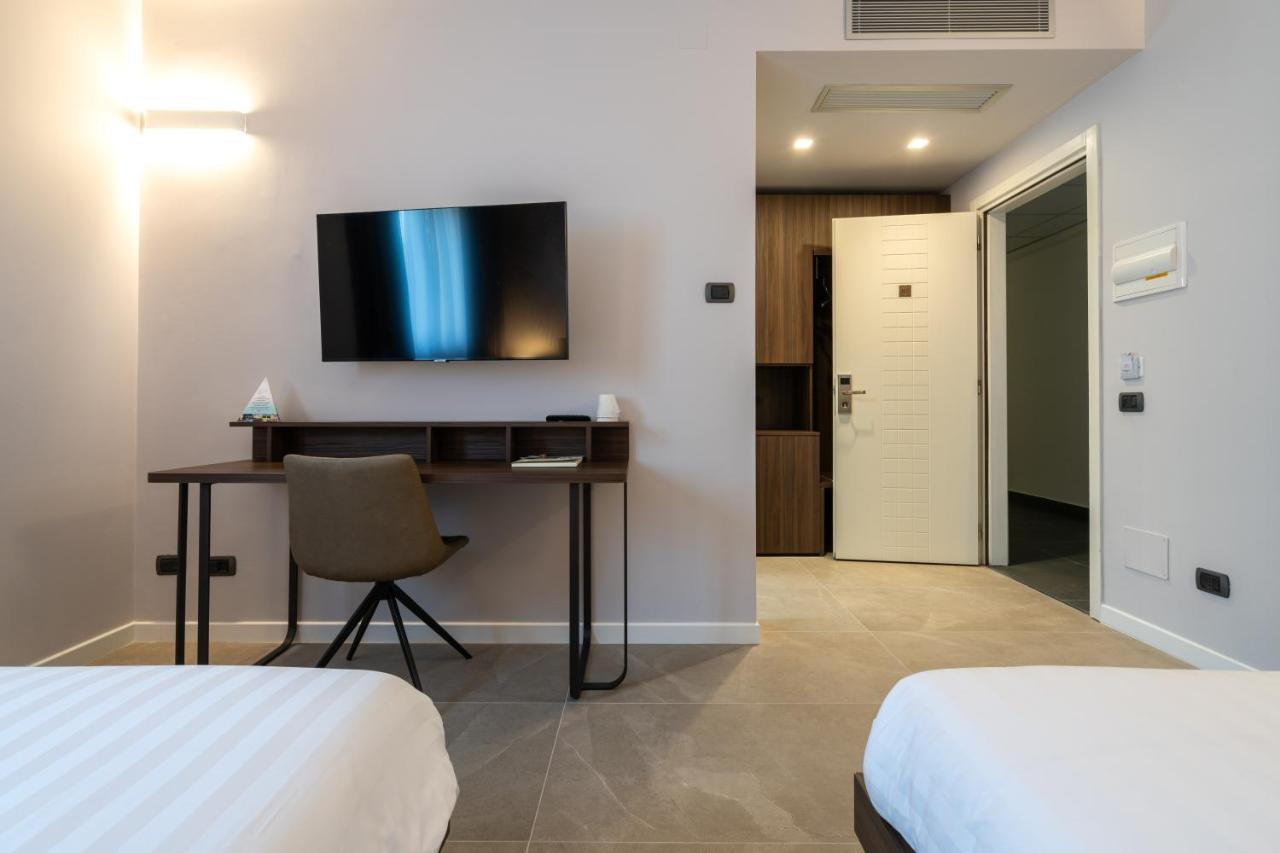 Hotel Ulivi Паратико Экстерьер фото