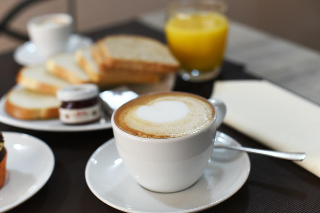 Hotel Ulivi Паратико Экстерьер фото