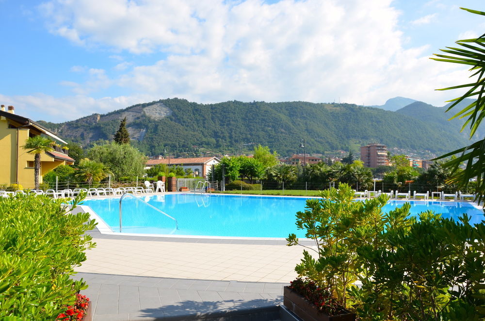 Hotel Ulivi Паратико Экстерьер фото